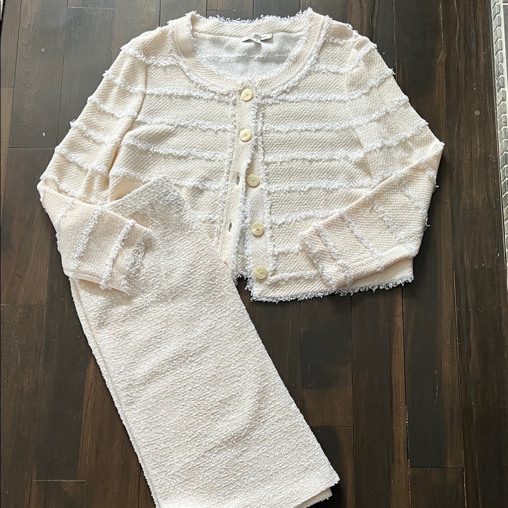 St. John Ivory Textured Knit 2pc blazer skirt suit size 14